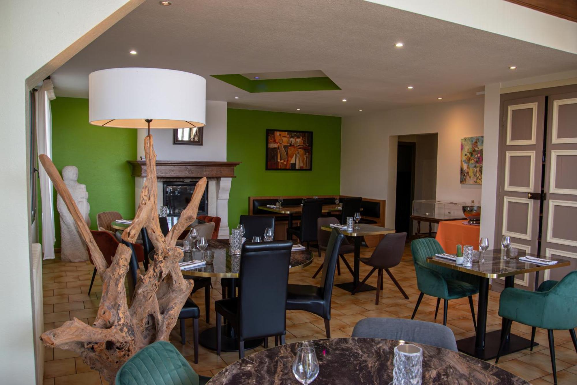 Logis Le Tadorne Hotel Piney Exterior foto